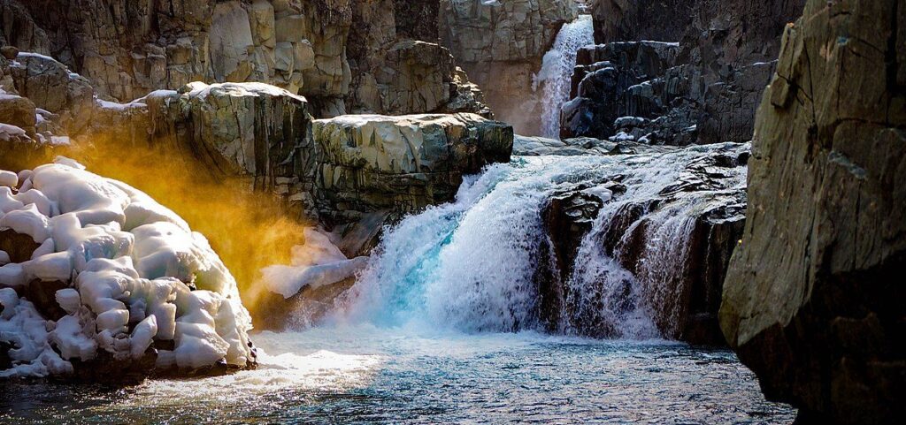 aharbalwfall e1663673152190